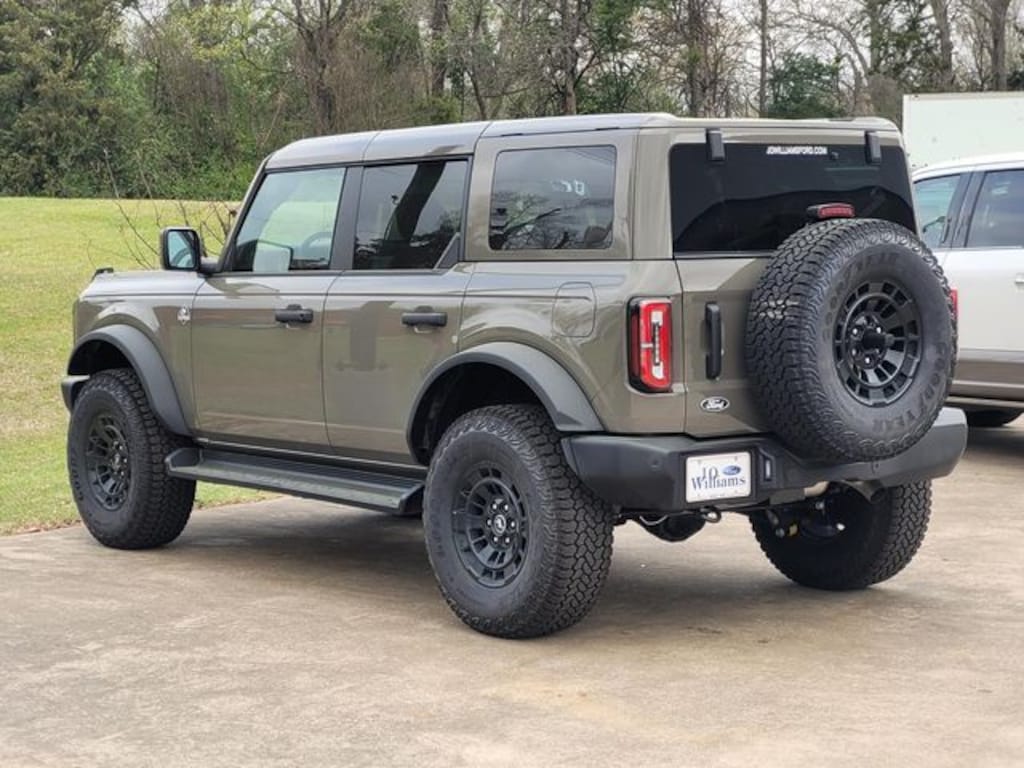 New 2026 Ford Bronco Outer Banks SUV