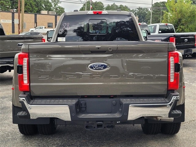 2026 Ford F-350 photo 4
