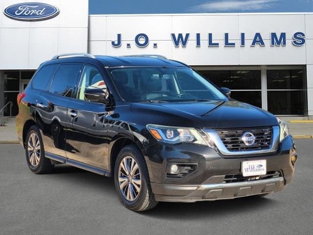 2019 Nissan Pathfinder SL