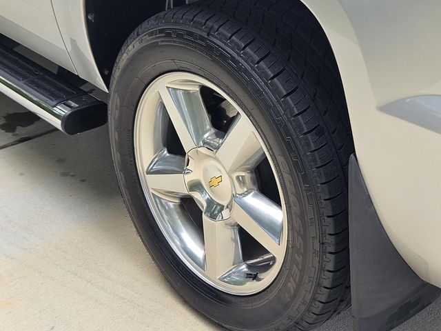 2013 Chevrolet Avalanche LTZ - Photo 8