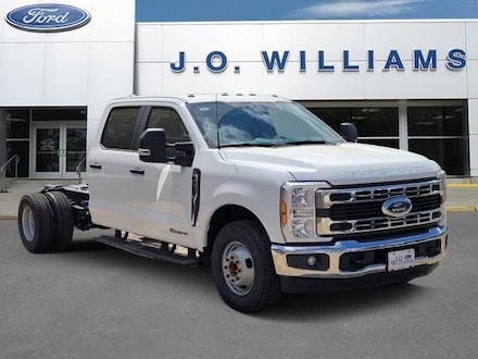 2026 Ford F-350SD XL Chassis