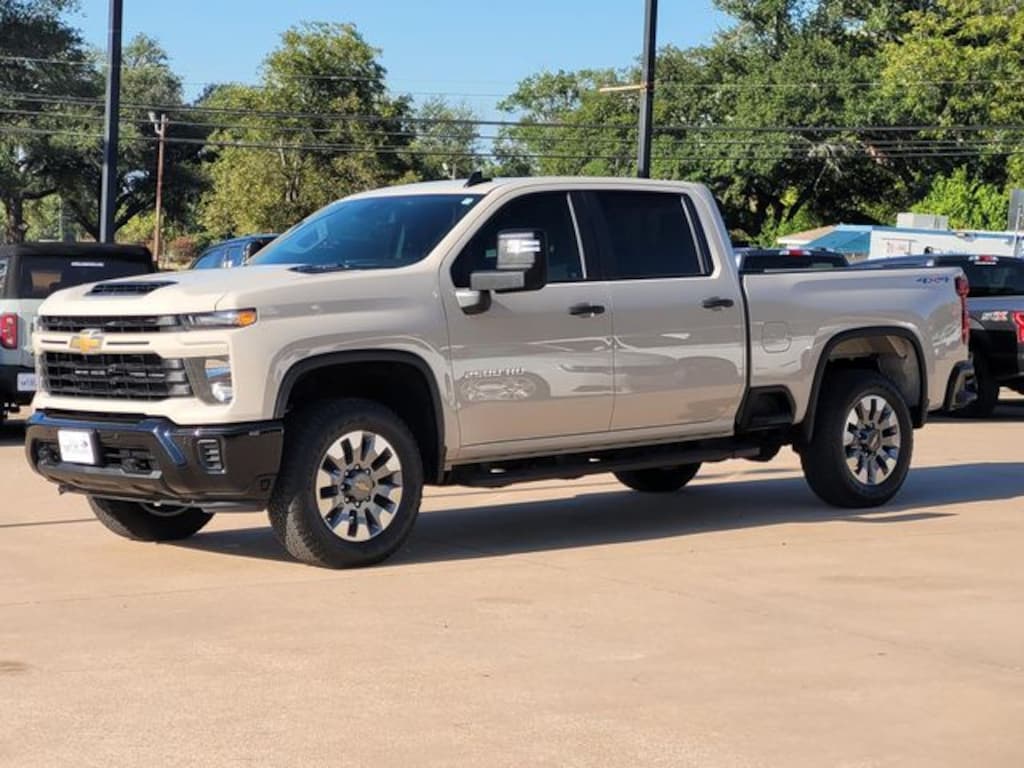 Used 2026 Chevrolet Silverado 2500HD Custom Truck