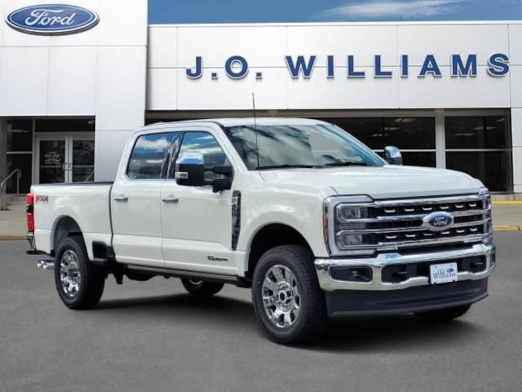 New 2026 Ford F-250SD Lariat Truck