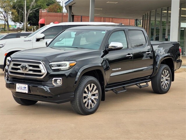 2023 Toyota Tacoma Limited photo 3