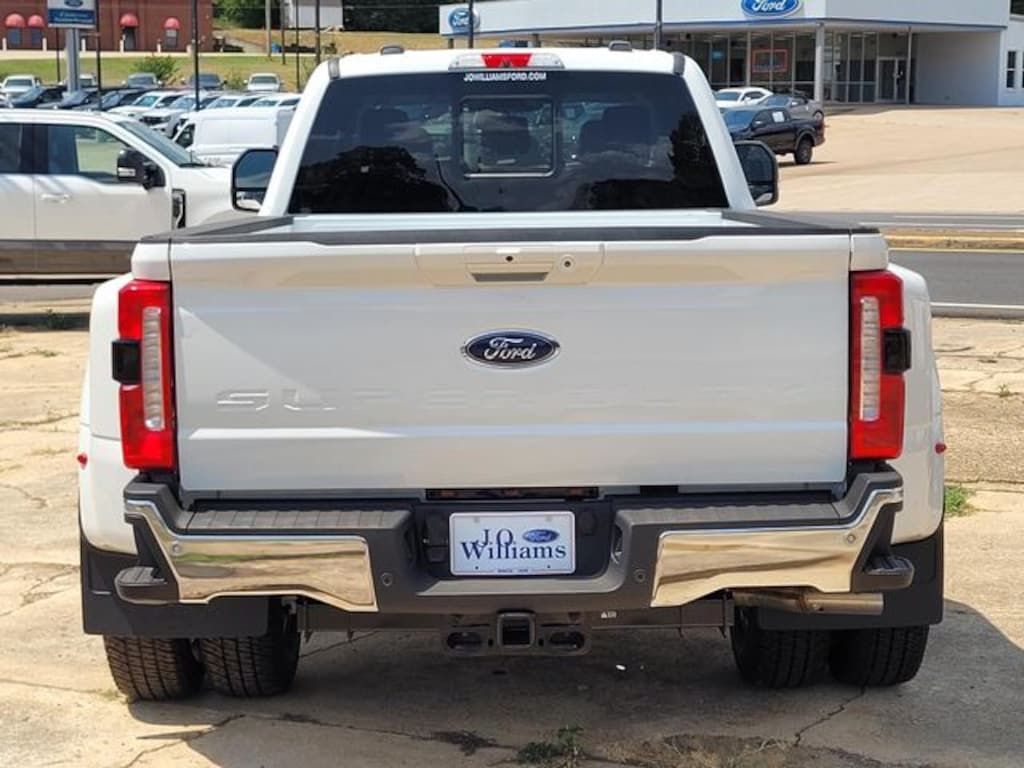 New 2026 Ford F-350SD Lariat Truck