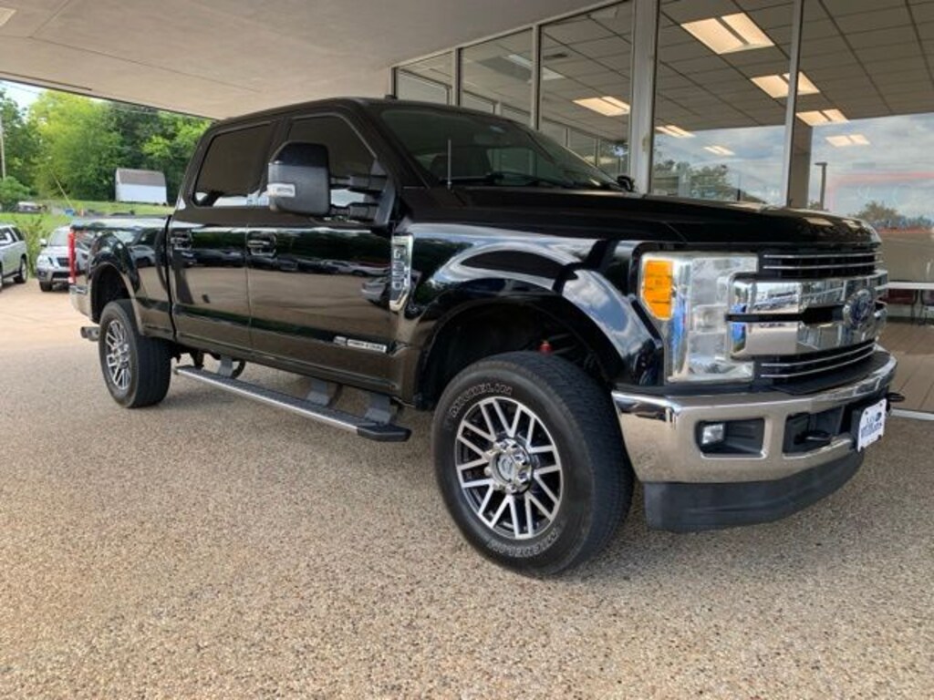 Used 2017 Ford F-250SD Lariat Truck