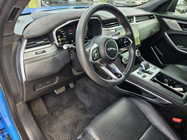 2025 Jaguar F-PACE SVR - Photo 17