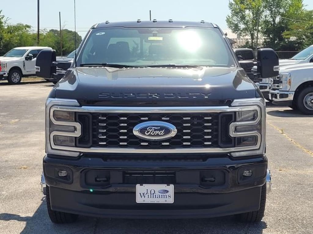 New 2026 Ford F-350SD Platinum Truck