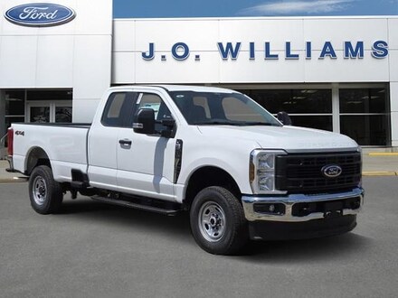 2025 Ford F-250SD XLT Truck