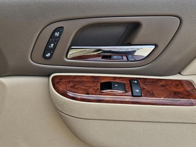 2013 Chevrolet Avalanche LTZ - Photo 13