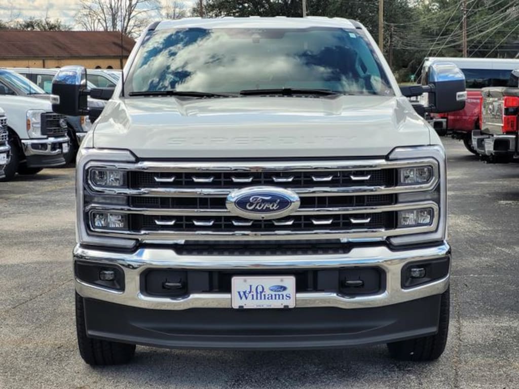 New 2026 Ford F-250SD Lariat Truck