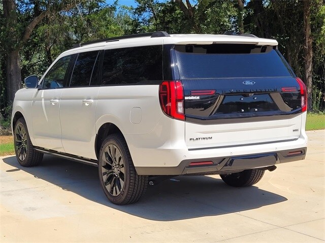 2025 Ford Expedition MAX Platinum photo 2
