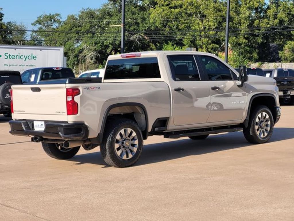 Used 2026 Chevrolet Silverado 2500HD Custom Truck