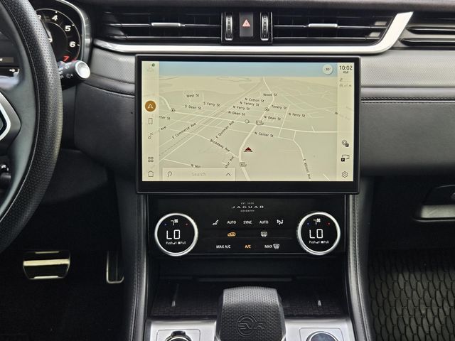 2025 Jaguar F-PACE SVR - Photo 25