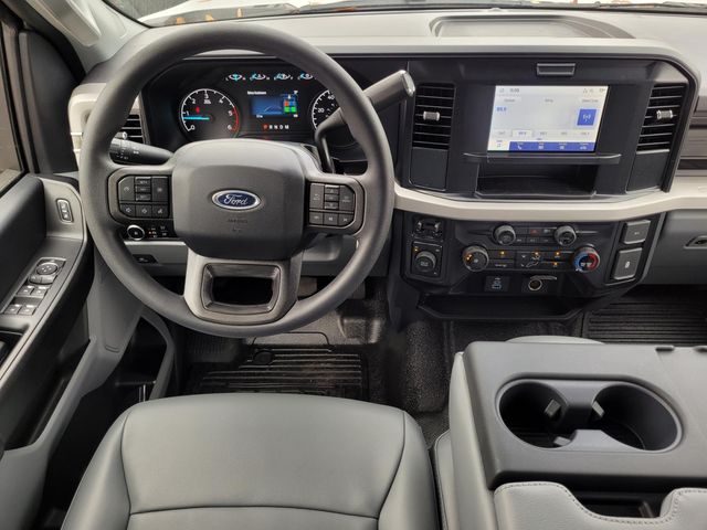 2026 Ford F-350 Super Duty Chassis Cab XL - Photo 11