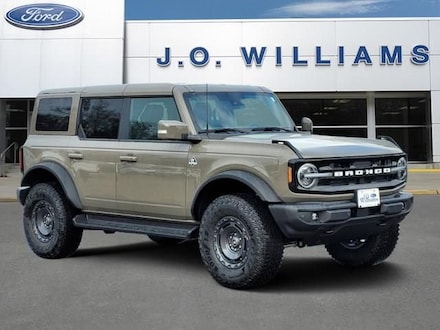 2025 Ford Bronco Outer Banks SUV