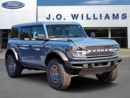 2025 Ford Bronco Badlands SUV