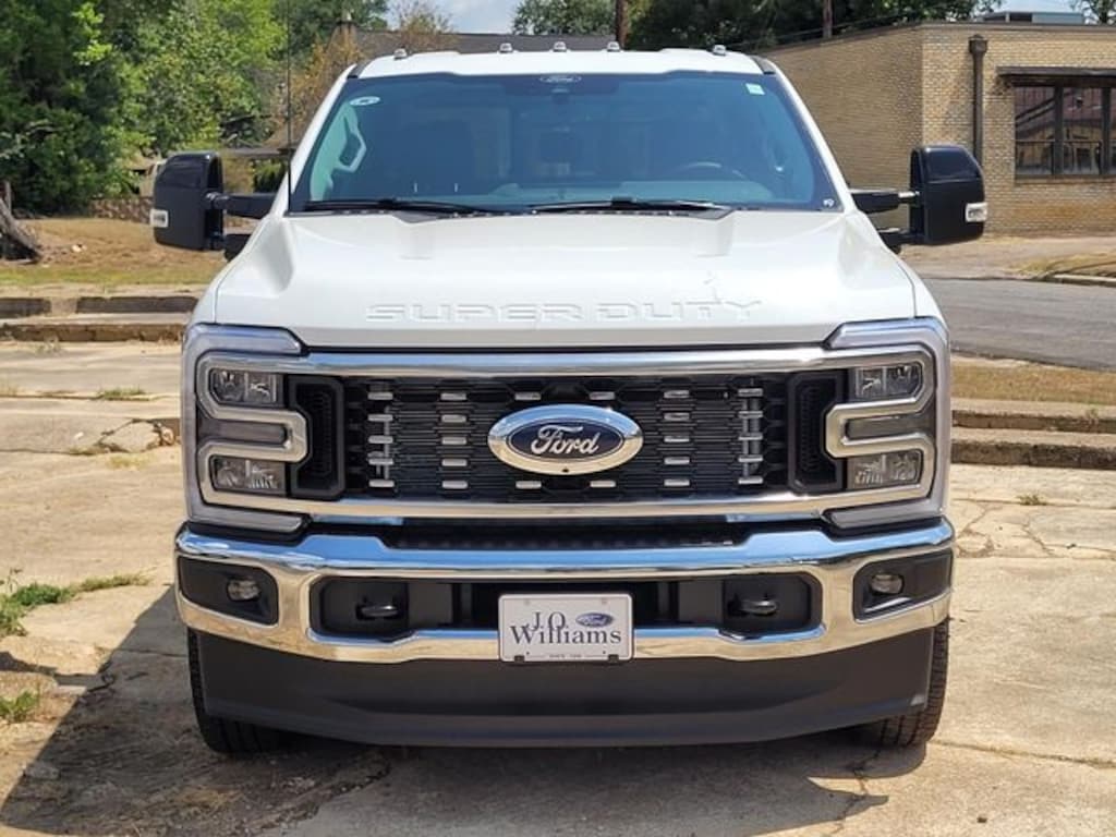 New 2026 Ford F-350SD Lariat Truck