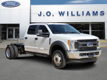 2017 Ford F-550SD XL Chassis