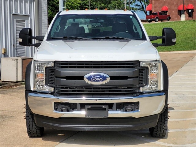 2017 Ford F-550 photo 2