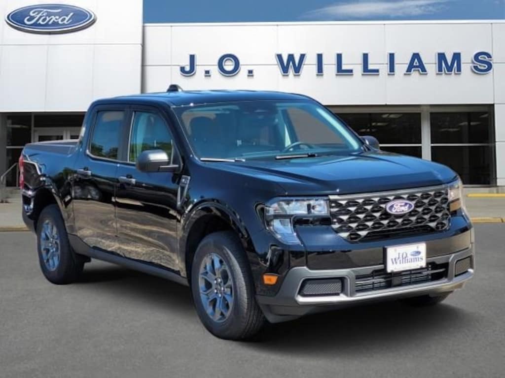 New 2025 Ford Maverick XLT Truck