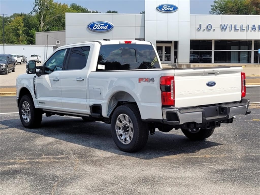 New 2026 Ford F-250SD Lariat Truck