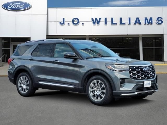 2026 Ford Explorer Platinum's photo