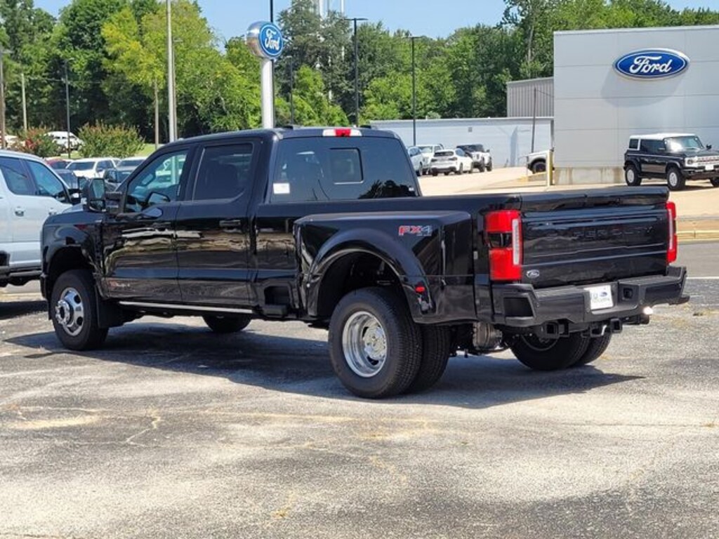 New 2026 Ford F-350SD Platinum Truck