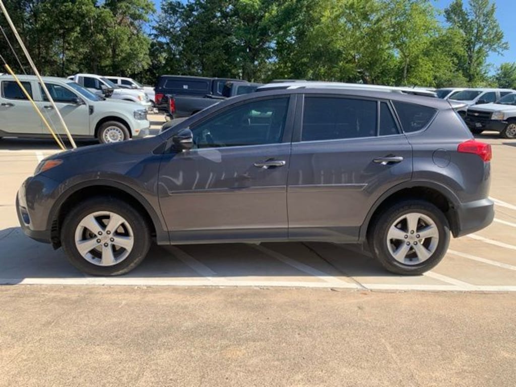 Used 2013 Toyota RAV4 XLE SUV
