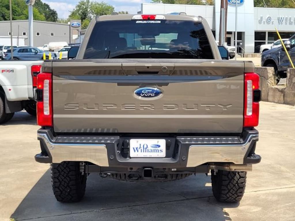 New 2026 Ford F-250SD Lariat Truck