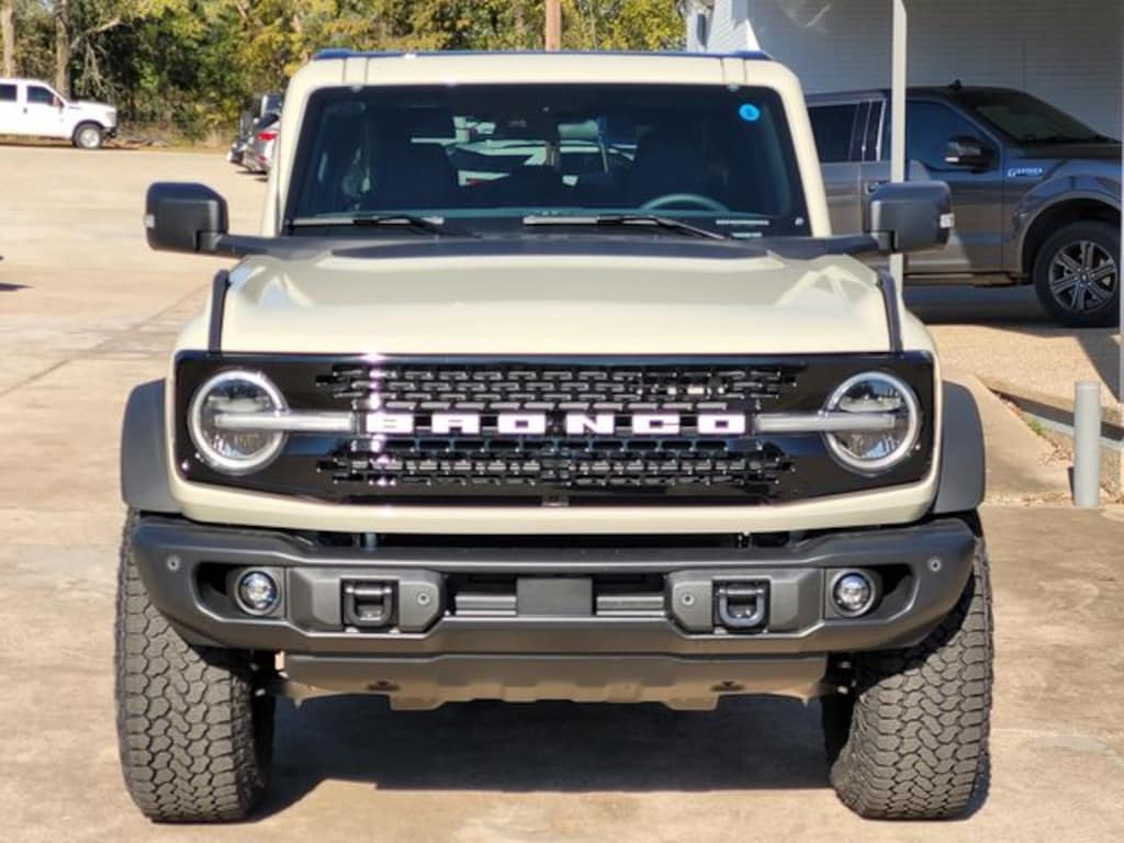 New 2025 Ford Bronco Badlands SUV