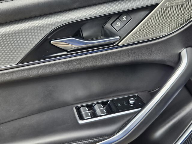 2025 Jaguar F-PACE SVR - Photo 18