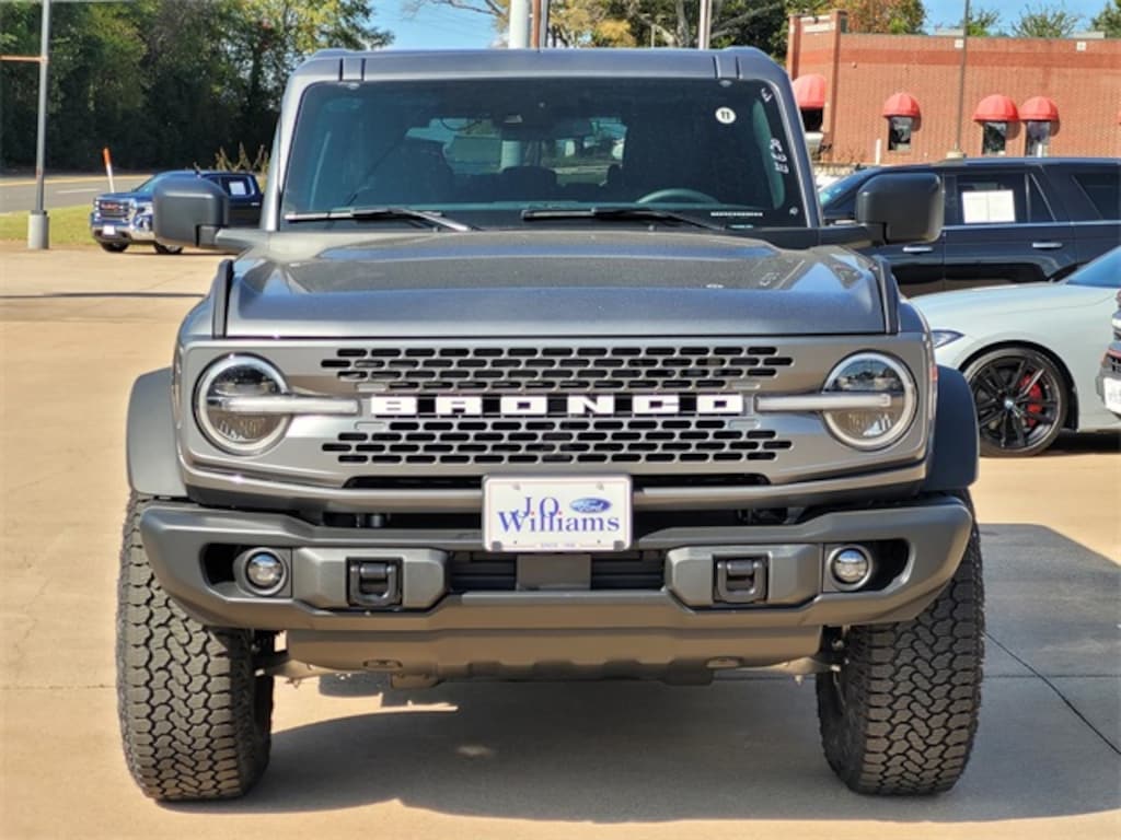 New 2025 Ford Bronco Badlands SUV