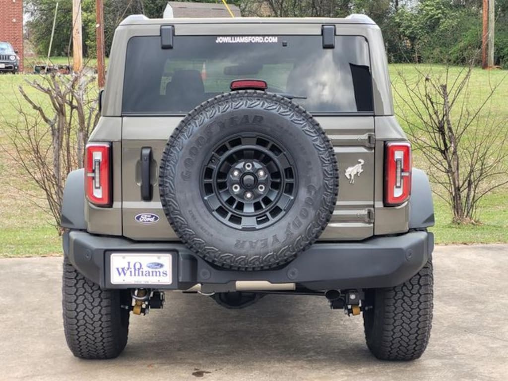 New 2026 Ford Bronco Outer Banks SUV