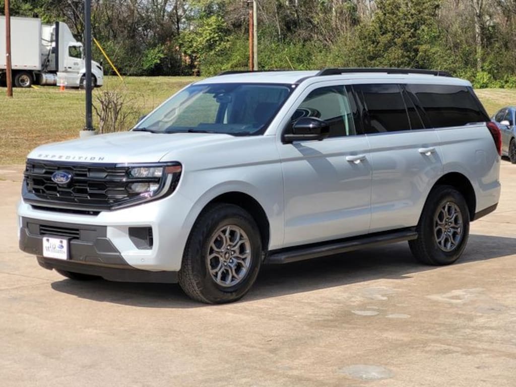 Used 2025 Ford Expedition Active SUV