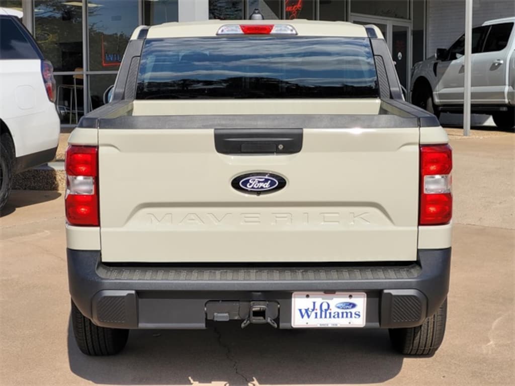 New 2025 Ford Maverick XLT Truck