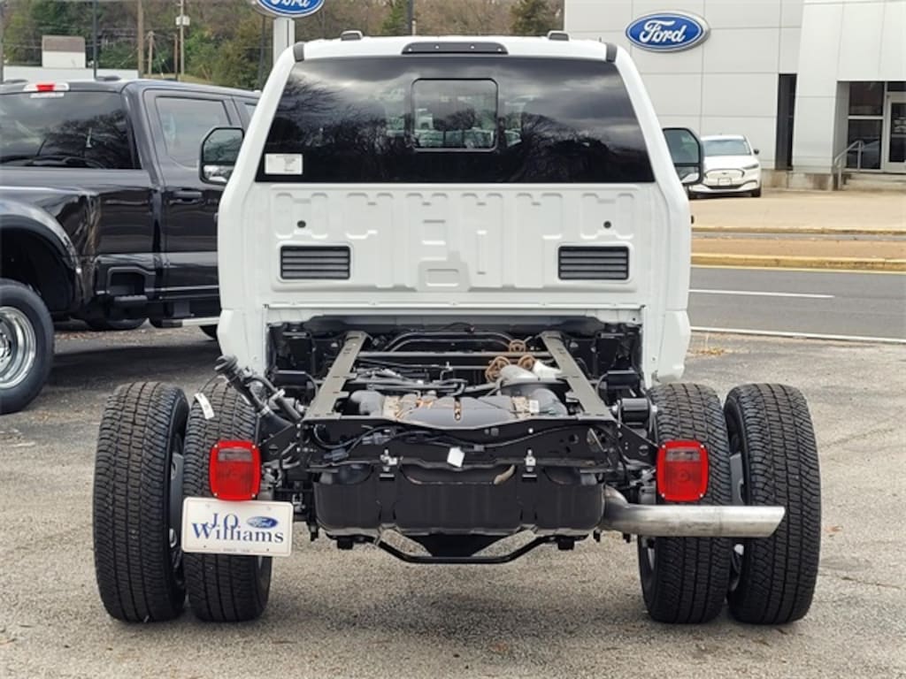 New 2026 Ford F-350SD XL Chassis