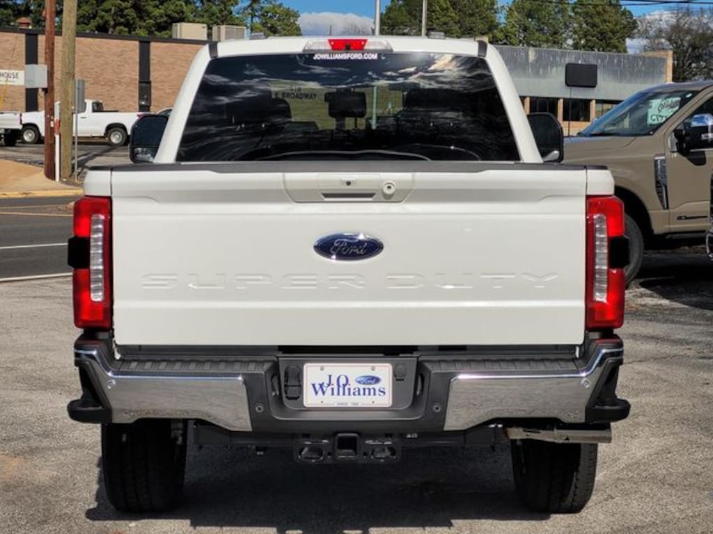 New 2026 Ford F-250SD Lariat Truck