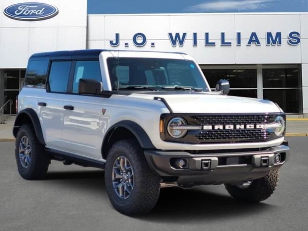 New 2025 Ford Bronco Badlands SUV