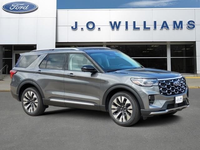2026 Ford Explorer Platinum 4WD's photo