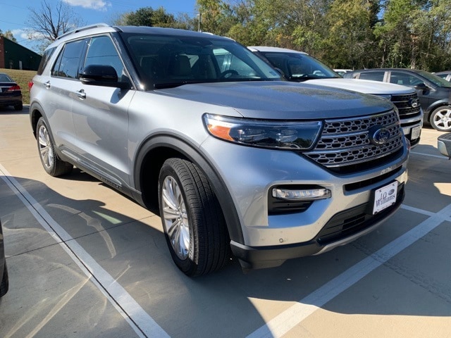 2024 Ford Explorer Limited's photo