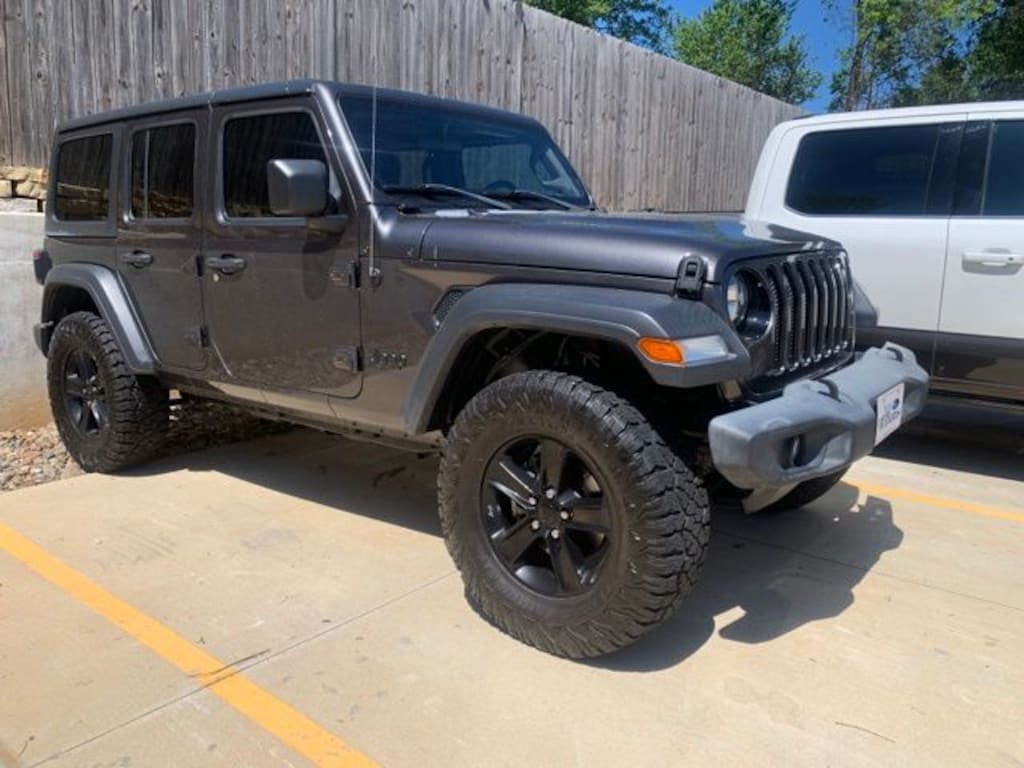 Used 2020 Jeep Wrangler Unlimited Sport Altitude SUV