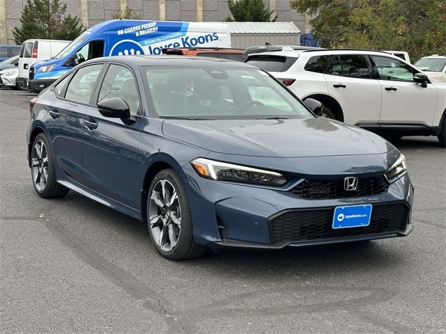 2026 Honda Civic Sport Touring's photo