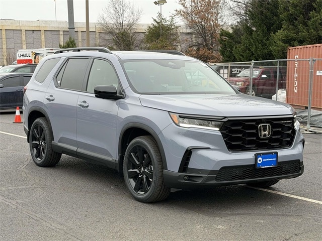 2025 Honda Pilot Black Edition's photo