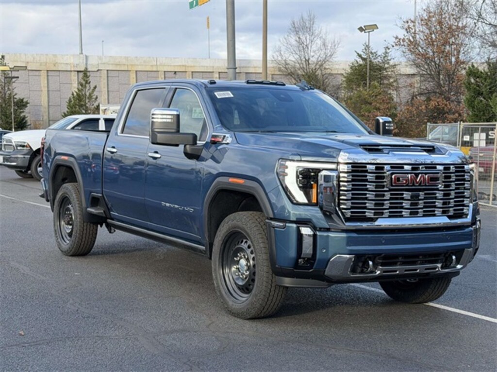 New 2026 GMC Sierra 2500 HD Denali Truck Crew Cab