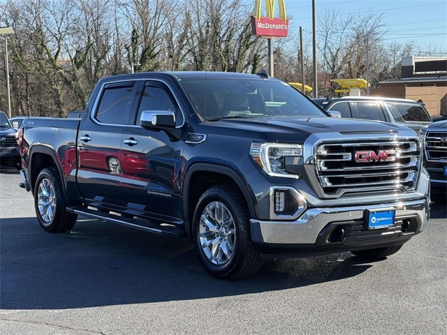 2021 GMC Sierra SLT's photo