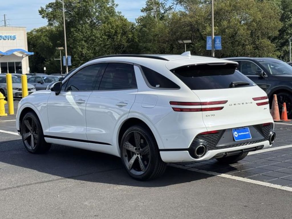 Used 2023 Genesis GV70 2.5T SUV