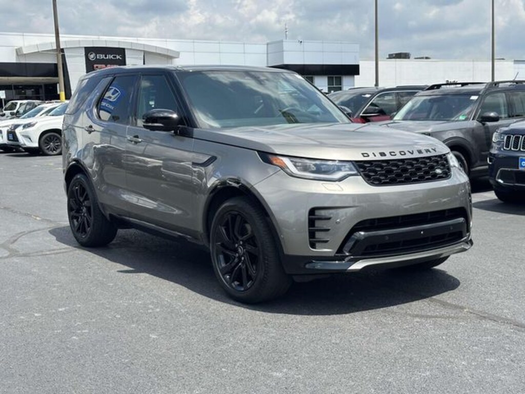 Used 2024 Land Rover Discovery P360 Dynamic SE SUV
