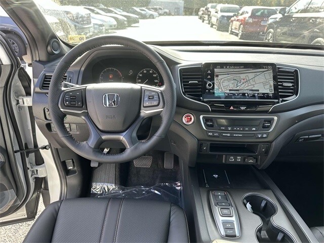 2025 Honda Ridgeline TrailSport photo 2