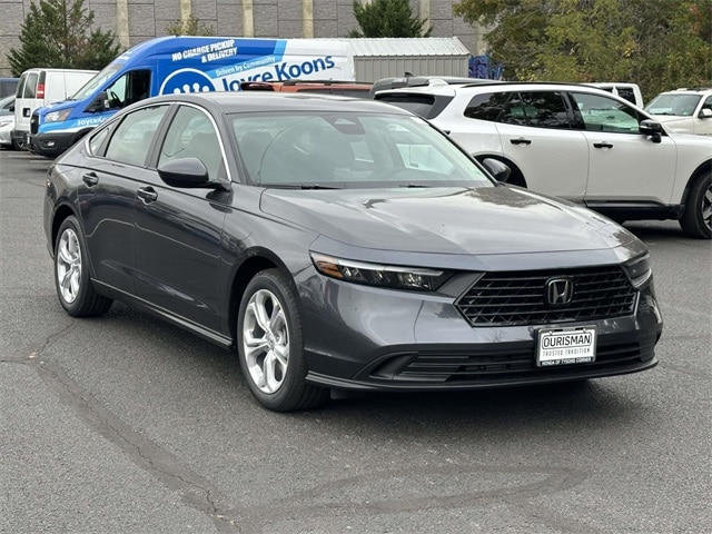 2025 Honda Accord LX's photo